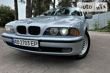 Седан BMW 5 Series 1997 в Виннице