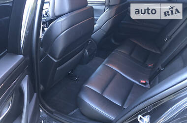 Седан BMW 5 Series 2012 в 