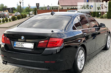 Седан BMW 5 Series 2012 в Мукачево