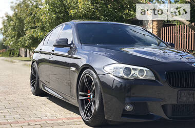 Седан BMW 5 Series 2012 в 