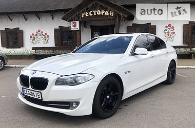 Седан BMW 5 Series 2012 в Смеле