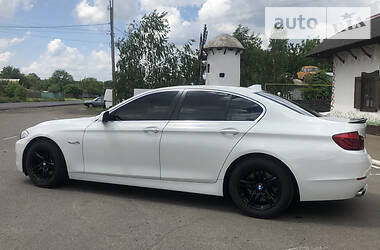 Седан BMW 5 Series 2012 в Смеле