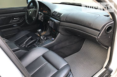 Седан BMW 5 Series 2000 в 