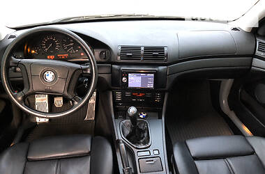 Седан BMW 5 Series 2000 в 