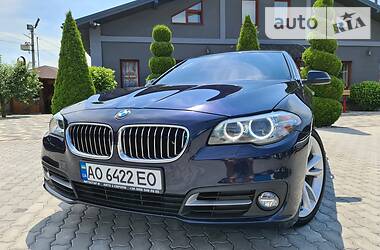 Седан BMW 5 Series 2015 в Мукачево