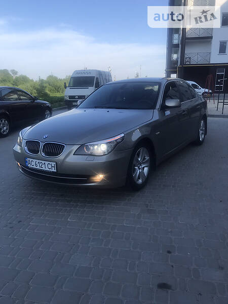 Седан BMW 5 Series 2008 в 