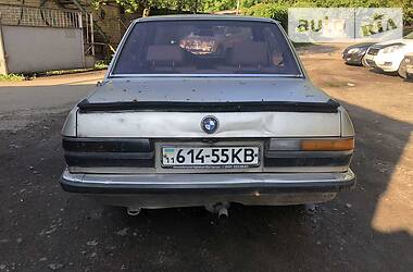 Седан BMW 5 Series 1985 в 