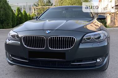 Седан BMW 5 Series 2013 в Новомосковську