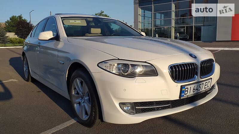 Седан BMW 5 Series 2012 в Полтаві