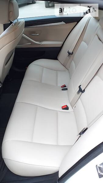 Седан BMW 5 Series 2012 в Полтаві