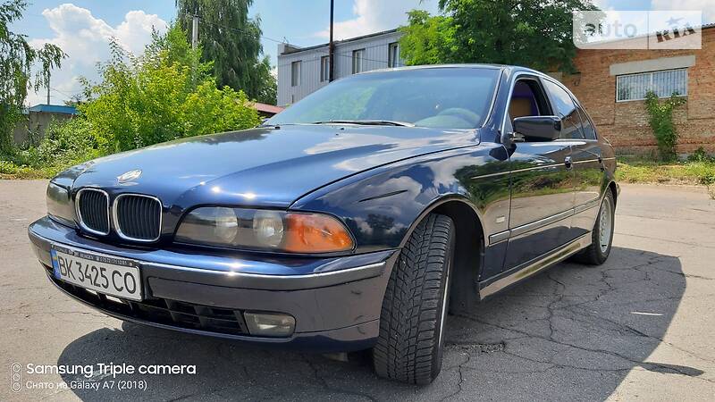 Седан BMW 5 Series 2000 в Рівному