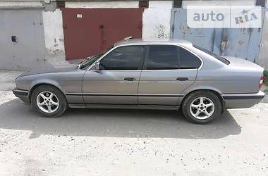 Седан BMW 5 Series 1992 в Львове