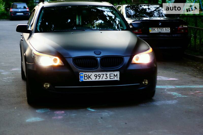 Седан BMW 5 Series 2009 в Ровно