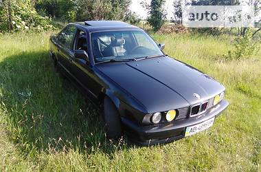 Седан BMW 5 Series 1988 в Липовці