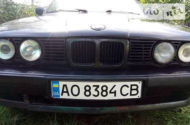 Седан BMW 5 Series 1989 в Иванкове