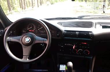 Седан BMW 5 Series 1990 в Житомире