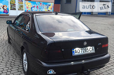 Седан BMW 5 Series 2001 в Тячеве