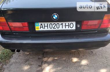 Седан BMW 5 Series 1993 в Мариуполе