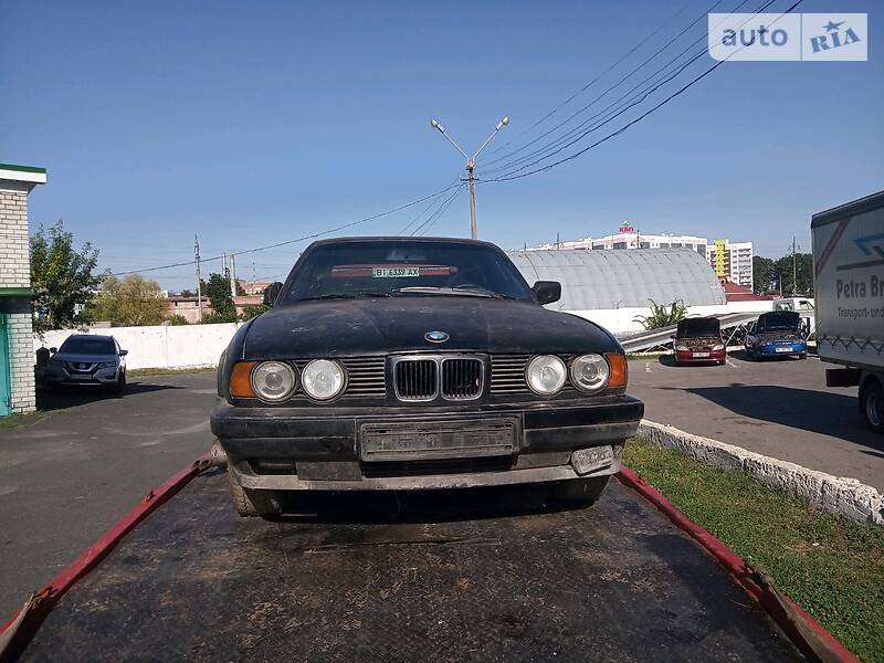 Седан BMW 5 Series 1989 в Полтаве