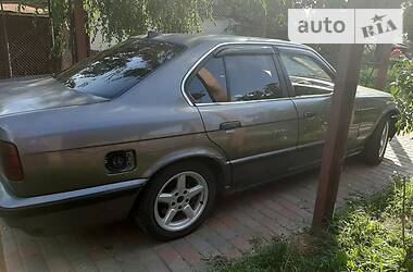 Седан BMW 5 Series 1989 в Броварах