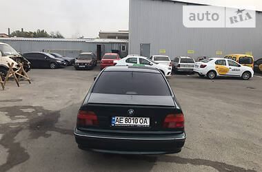 Седан BMW 5 Series 1999 в Днепре