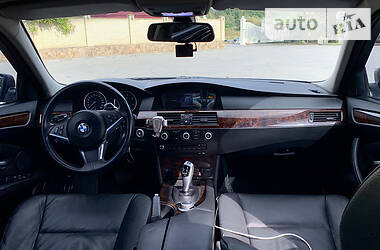 Седан BMW 5 Series 2007 в Черновцах