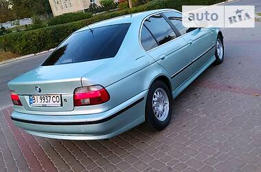 Седан BMW 5 Series 1998 в Гадяче