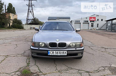 Седан BMW 5 Series 2000 в Чернигове