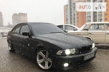 Хэтчбек BMW 5 Series 2002 в Львове