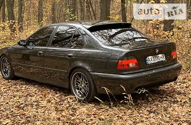 Седан BMW 5 Series 1998 в Харькове