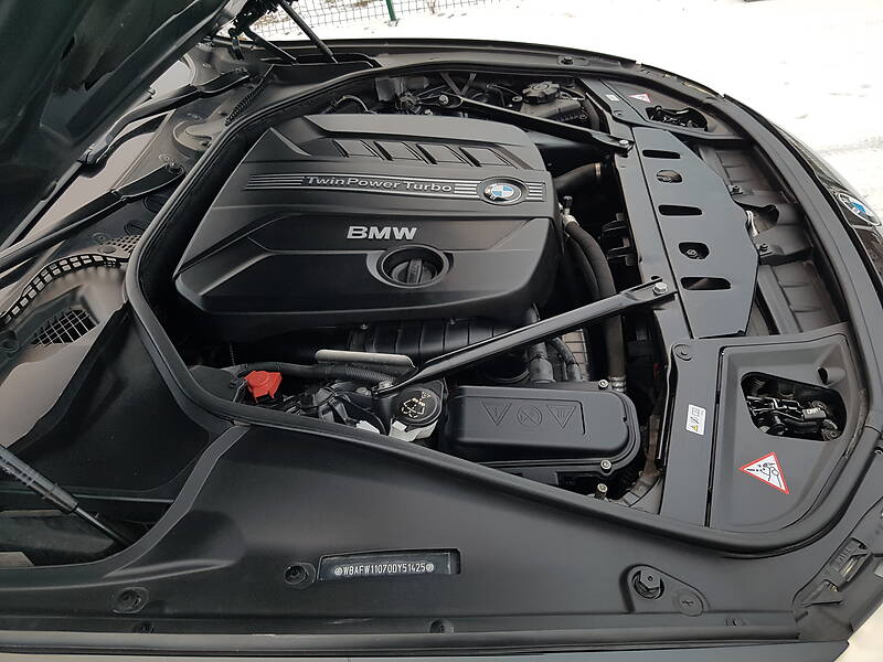 Седан BMW 5 Series 2012 в Сєверодонецьку