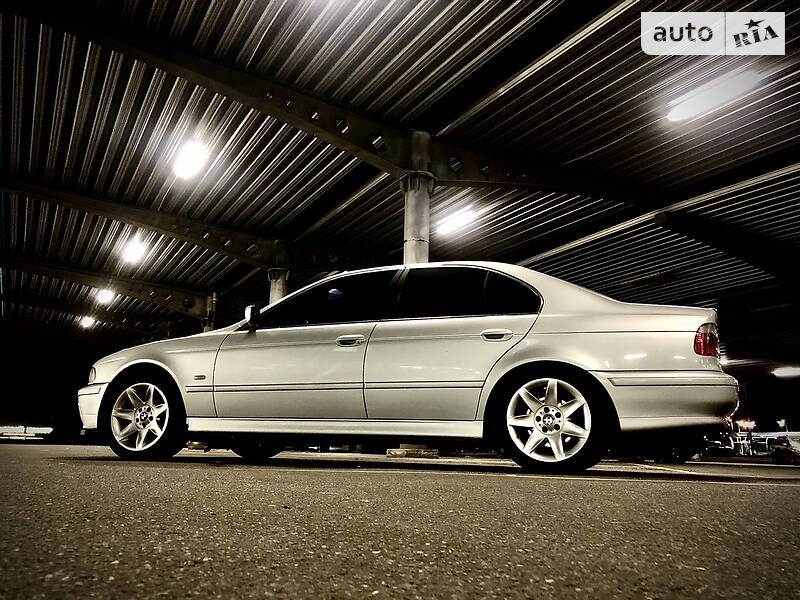 Седан BMW 5 Series 2002 в Киеве фото 180 Седан BMW 5 Series 2002 в Киеве