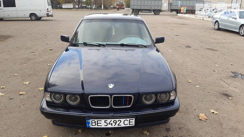 Седан BMW 5 Series 1994 в Николаеве