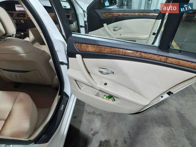 Седан BMW 5 Series 2008 в Одессе