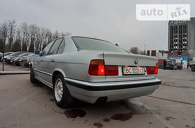 Седан BMW 5 Series 1989 в Львове