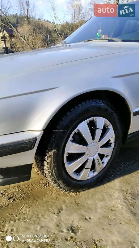 Седан BMW 5 Series 1990 в Черновцах