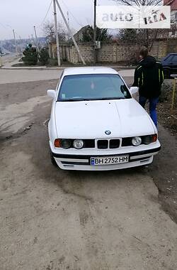 Седан BMW 5 Series 1991 в Одессе