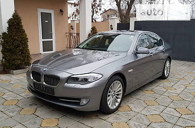 Седан BMW 5 Series 2012 в Бердянске