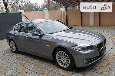 Седан BMW 5 Series 2012 в Бердянске