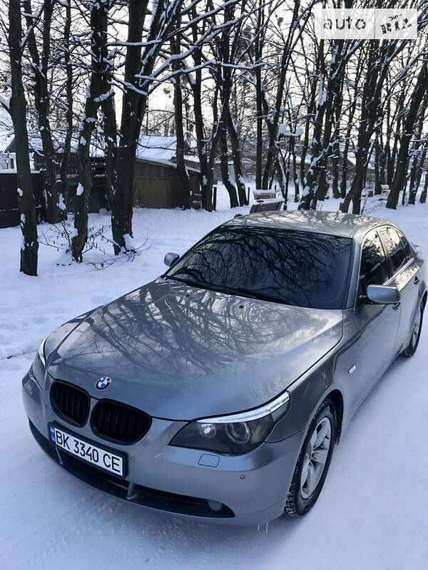 Седан BMW 5 Series 2004 в Рокитном