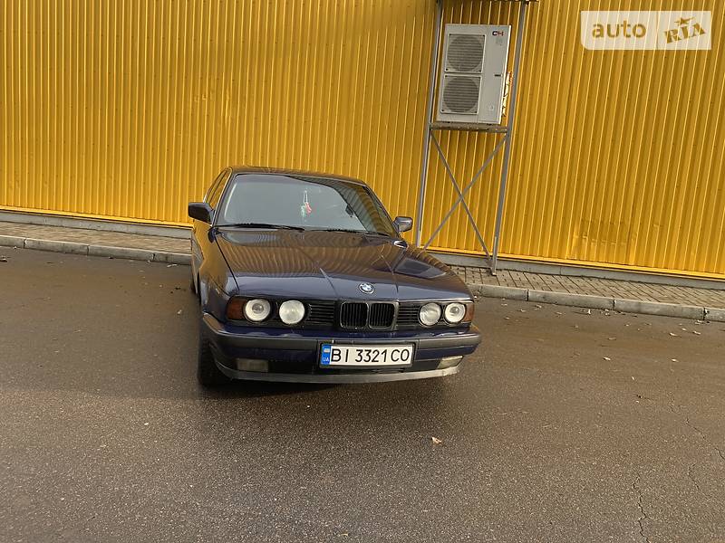 Седан BMW 5 Series 1988 в Кременчуці