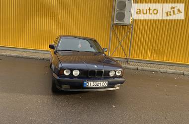 Седан BMW 5 Series 1988 в Кременчуці
