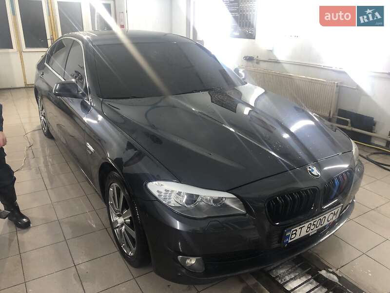 Седан BMW 5 Series 2012 в Києві фото 59 Седан BMW 5 Series 2012 в Києві