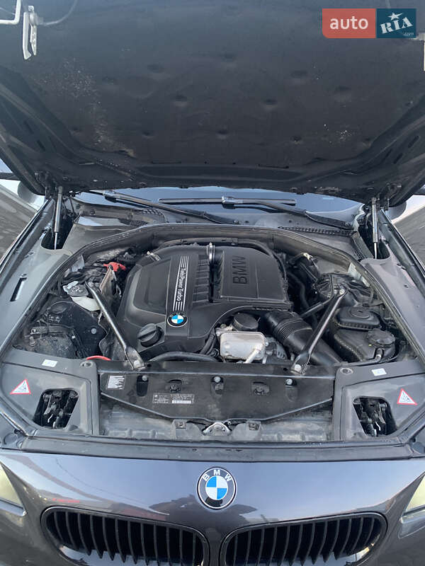 Седан BMW 5 Series 2014 в Ивано-Франковске