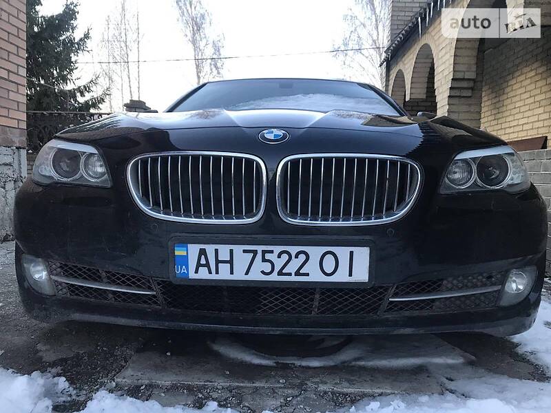 Седан BMW 5 Series 2013 в Покровске