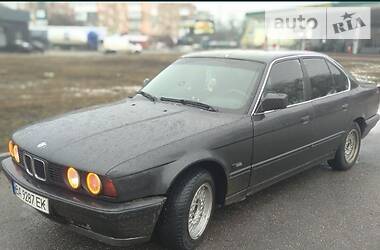 Седан BMW 5 Series 1988 в Знаменке