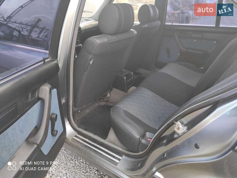 Седан BMW 5 Series 1989 в Вінниці