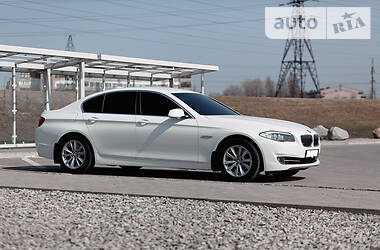 Седан BMW 5 Series 2012 в Днепре