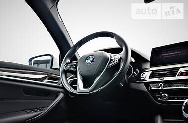 Седан BMW 5 Series 2017 в Киеве