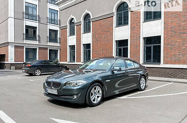 BMW 5 Series 2011